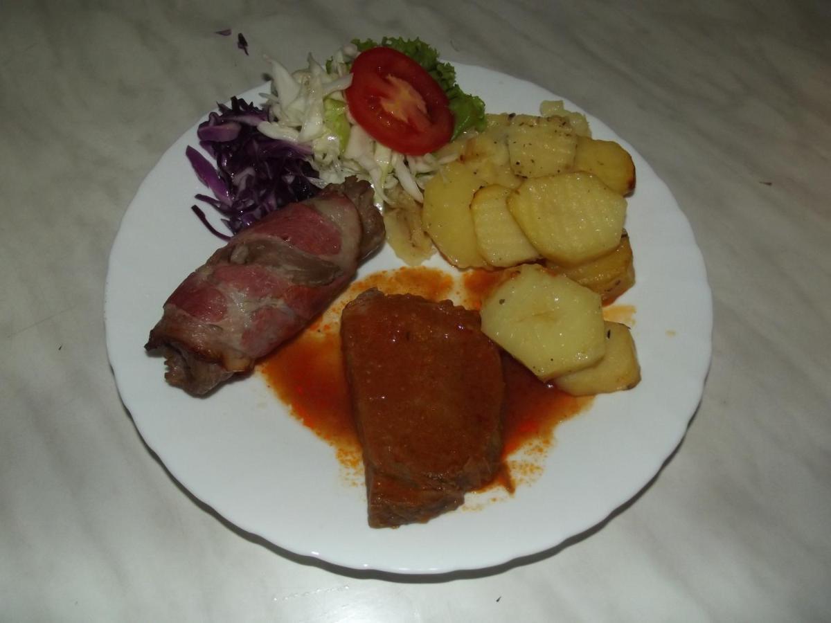 Pensiunea Casa Zmeilor Dragus Buitenkant foto
