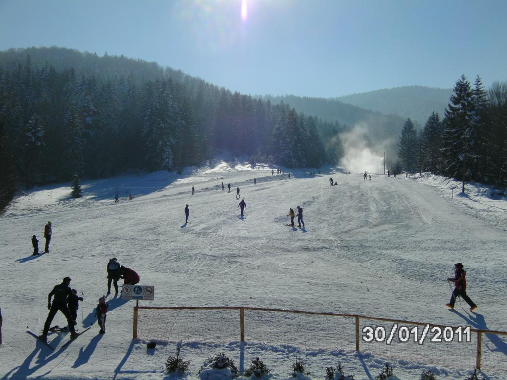Pensiunea Casa Zmeilor Dragus Buitenkant foto