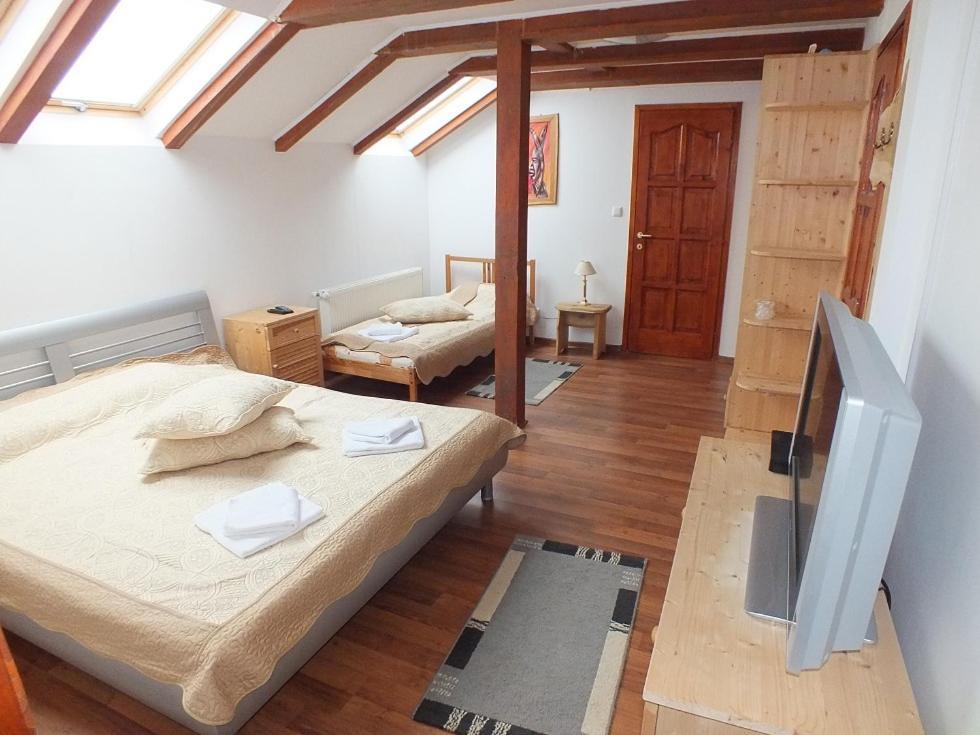 Pensiunea Casa Zmeilor Dragus Buitenkant foto